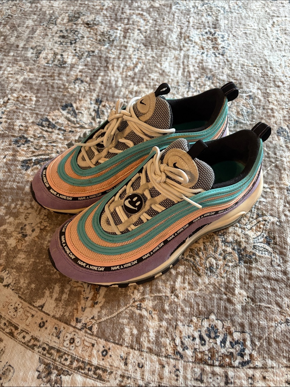 Nike Men’s Multicolor Layered Wave Sneakers - Teal, Pink, Purple